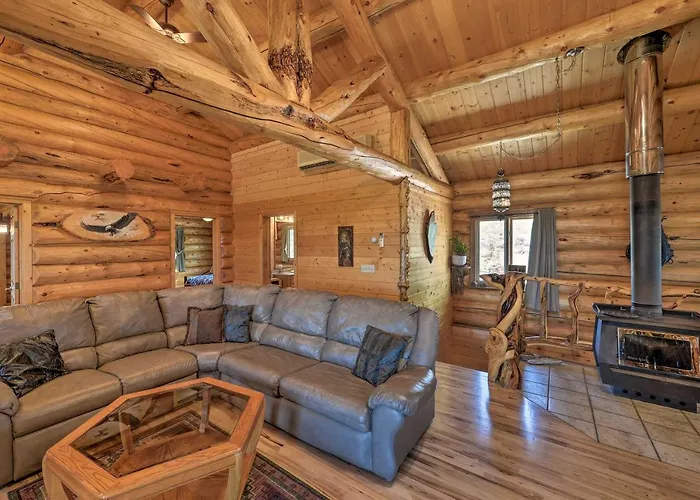 Exquisite Log With Valley Views! *