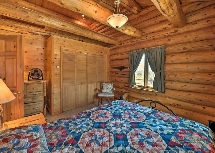 Holiday home Exquisite Log With Valley Views! Lander