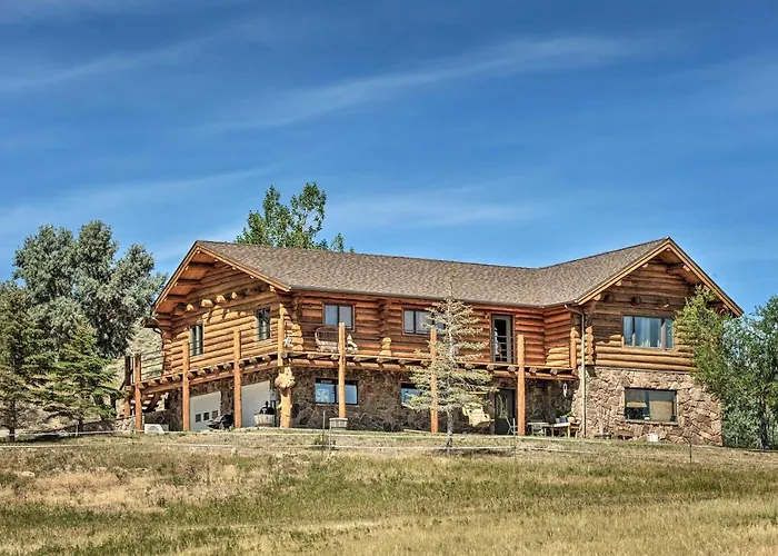 Exquisite Log With Valley Views! Holiday home *