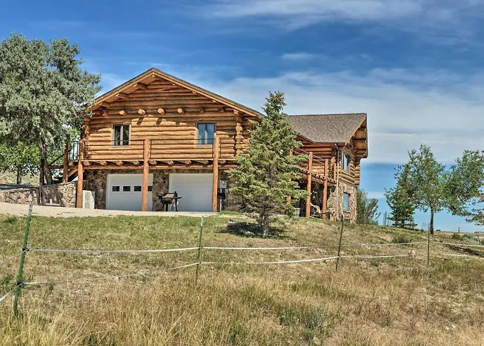 Exquisite Log With Valley Views! Holiday home