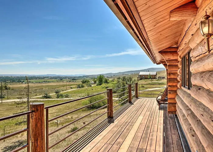 Exquisite Log With Valley Views! *
